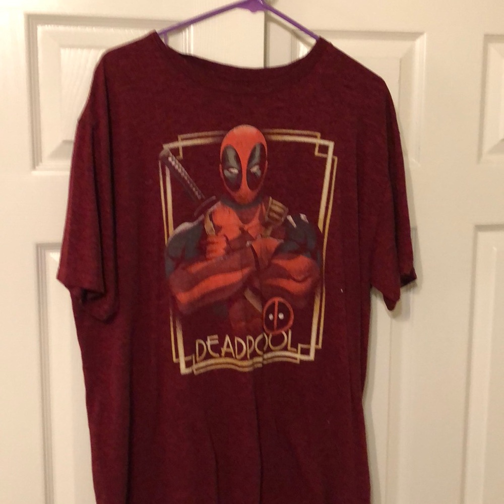 Deadpool/Marvel tee